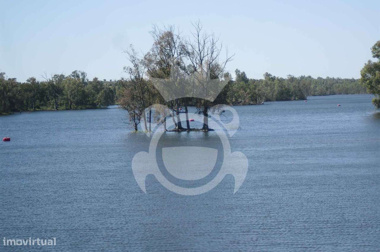 LOTE DE TERRENO PARA CONSTRUÇÃO-18