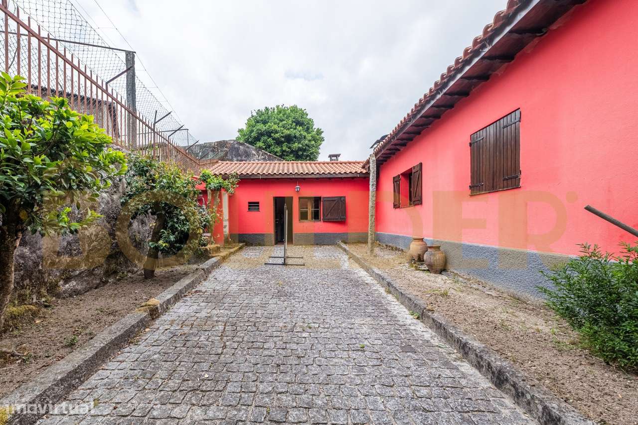 Moradia Rústica T3 em Pedra - São João do Rei - Grande imagem: 3/33