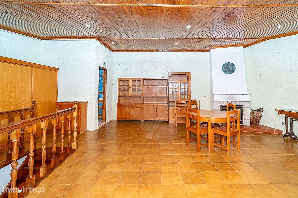 Moradia T4 para venda-7