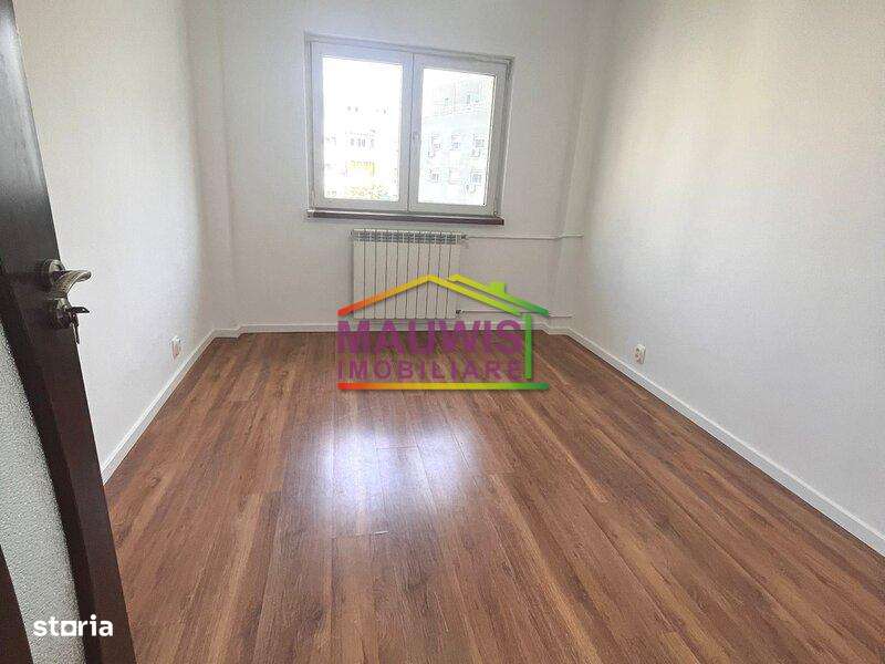 Mosilor /  3 cam decomandat / bl 1980 / 5 min Metroul Obor /-4