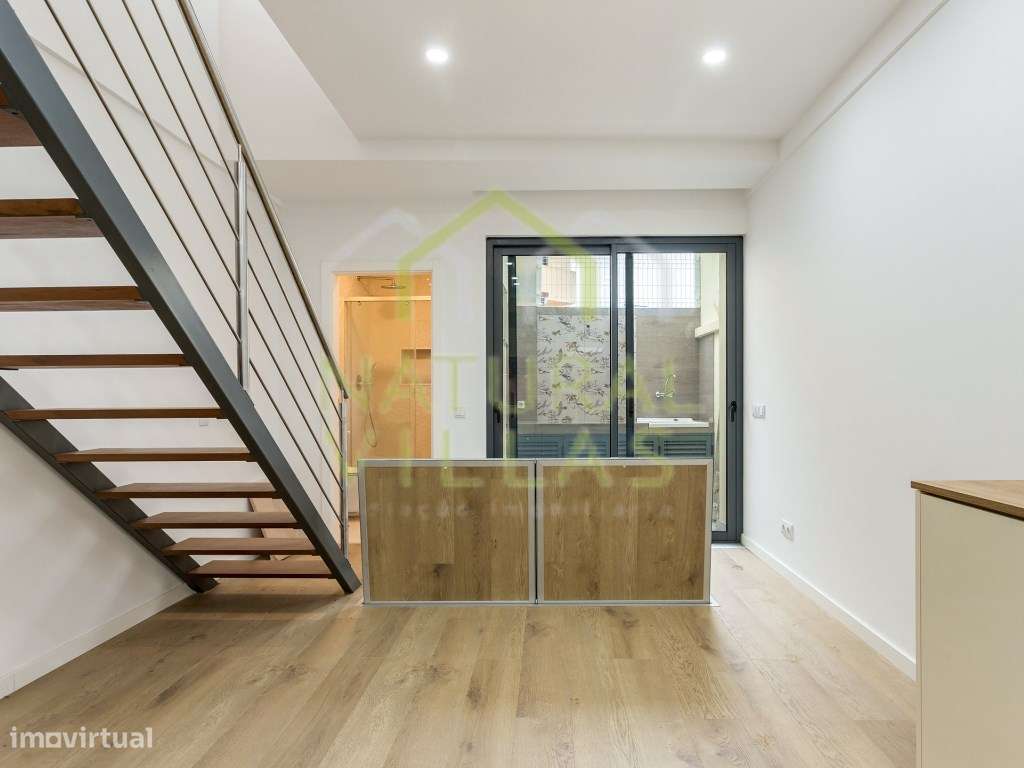 Moradia em Banda T2 Moderna junto à Baixa de Faro - Grande imagem: 5/15