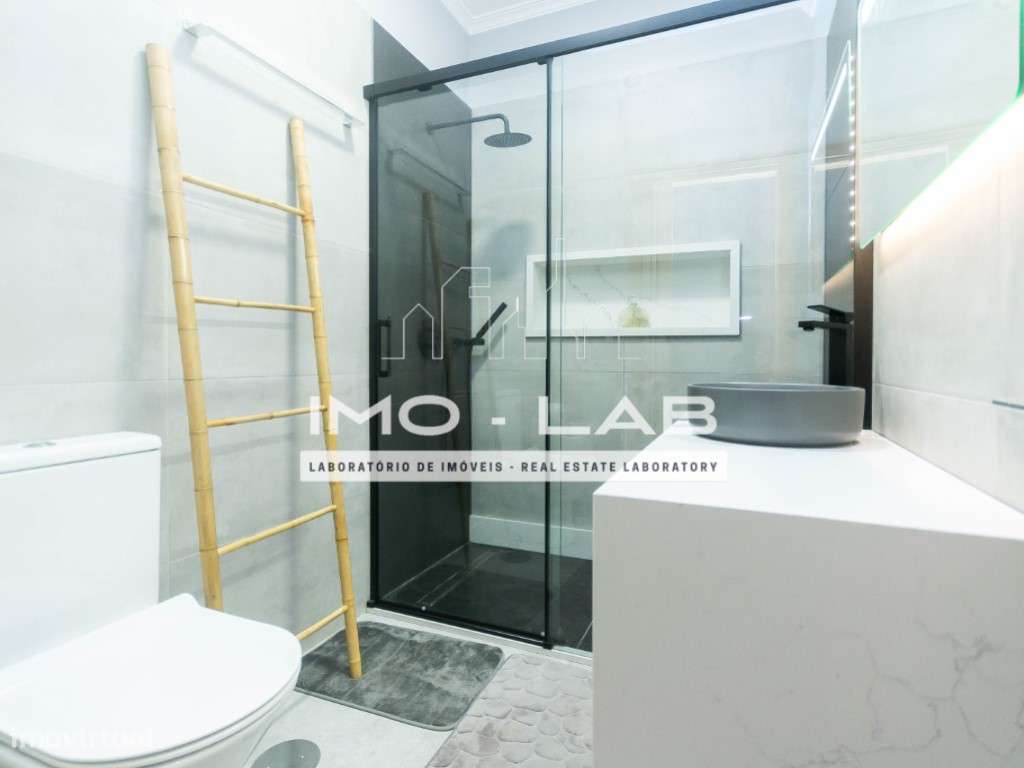 Moradia T2+1 - Câmara de Lobos - Vista Mar e Vista Montanha-22