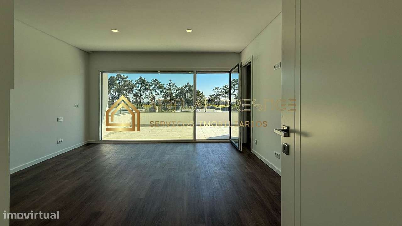Moradia T4 Nova - 2 Suites - Piscina - Garagem - Valadares-17