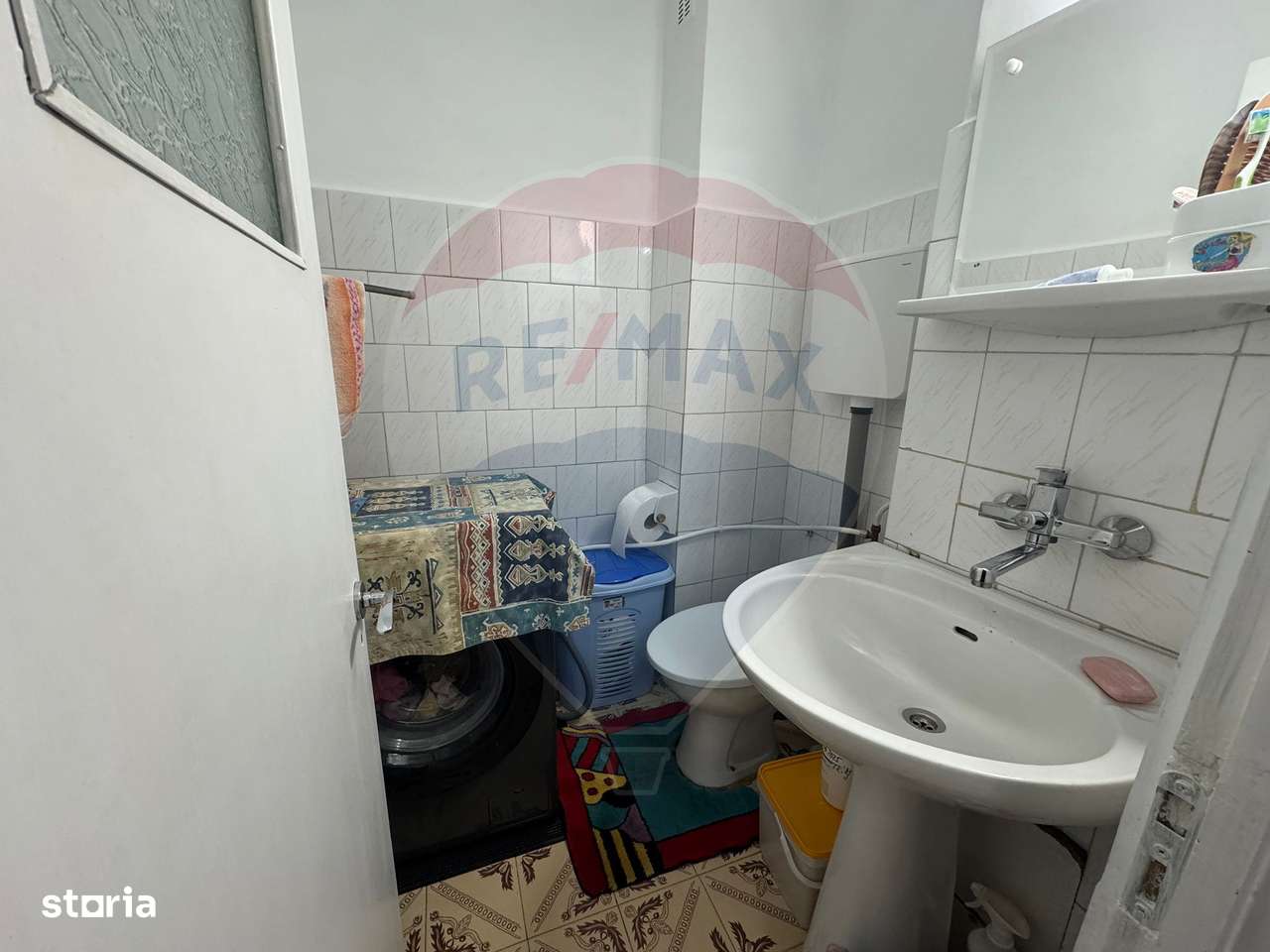 Apartament  cu 3 camere de vanzare 1 Mai-8