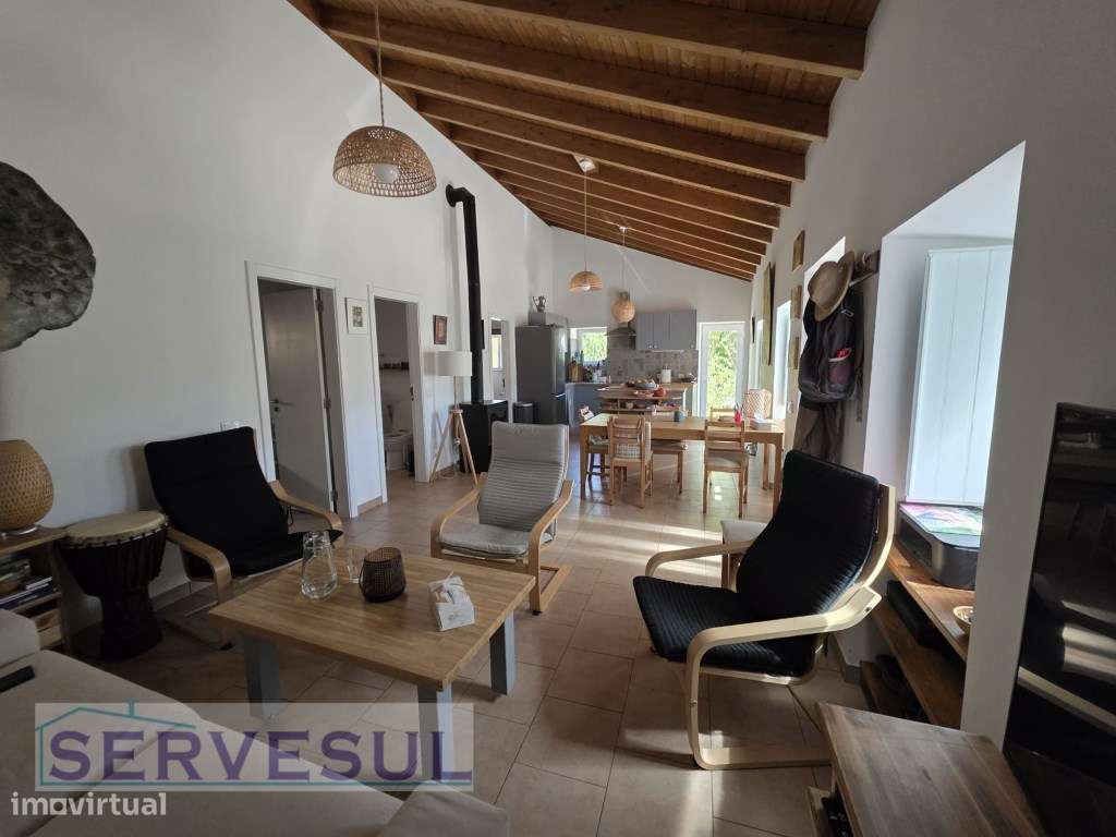 Acolhedora moradia geminada de 2 quartos, 2 anexos, totalmente reno... - Grande imagem: 3/59