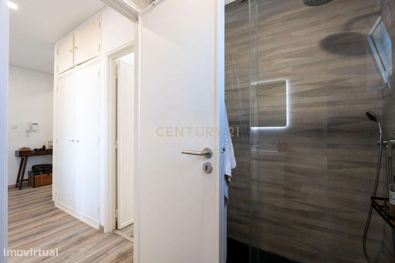 ** ESPECTACULAR APARTAMENTO T2 PERTO DO METRO DE ODIVELAS **-27