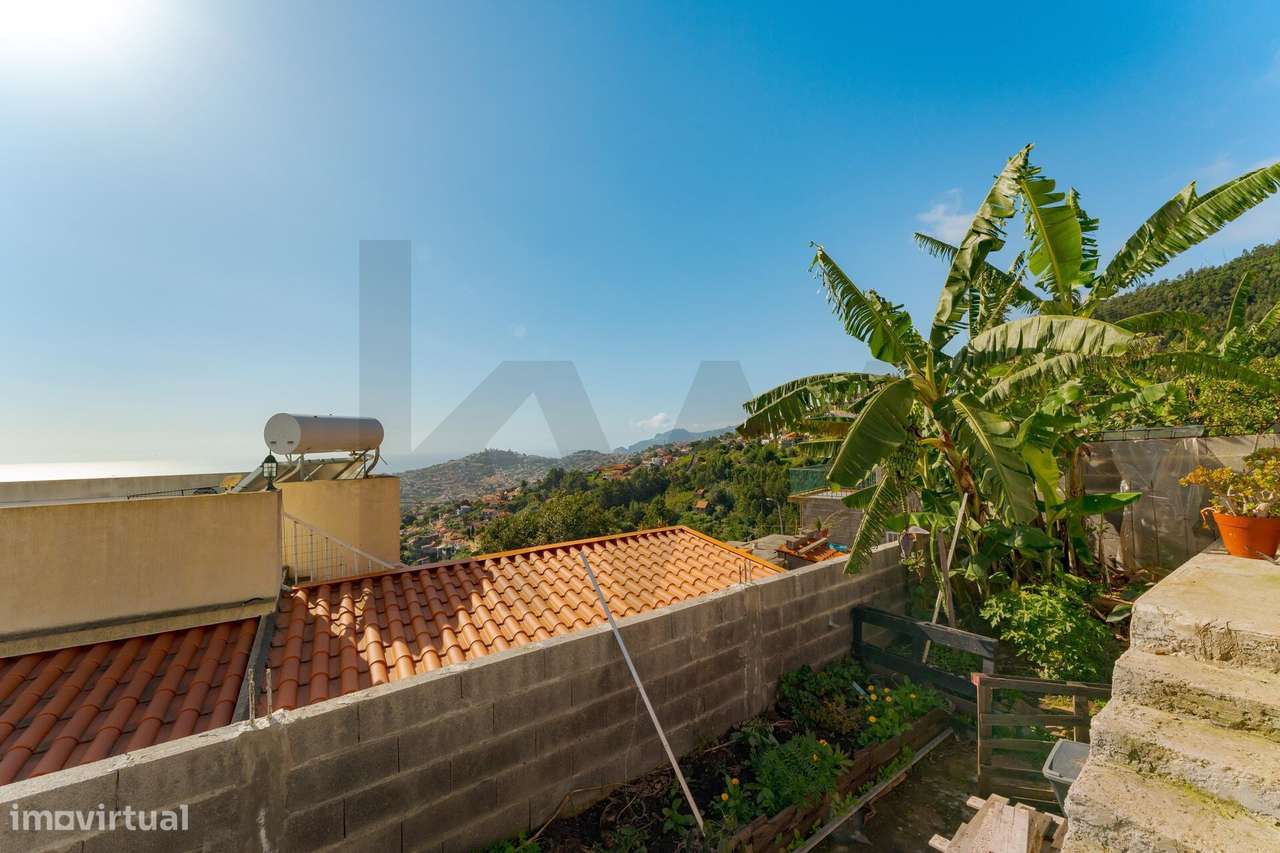 Moradia T1+1 em São Roque com fantástica vista mar-32