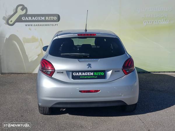 Peugeot 208 1.6 BlueHDi Style - 4