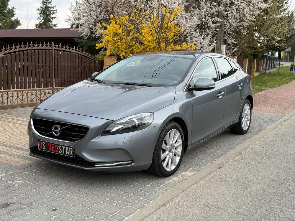 Volvo V40 II D3 Summum 2013
