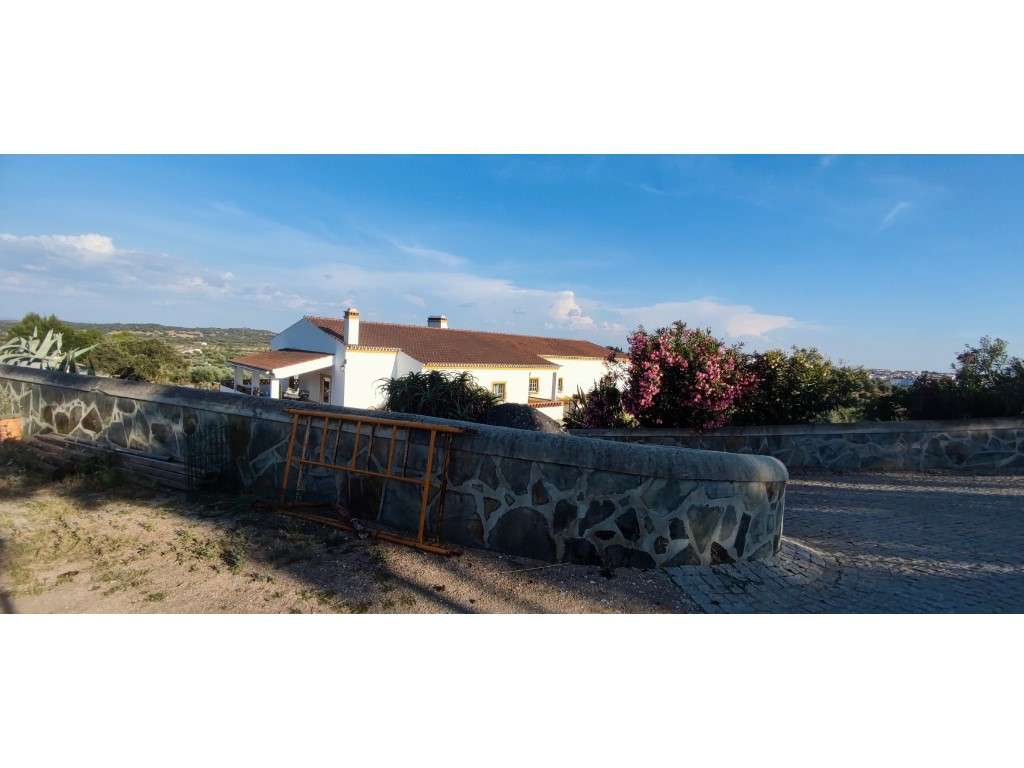 Quinta com 3 ha com MoradiaT5 e piscina em Redondo - Grande imagem: 5/18