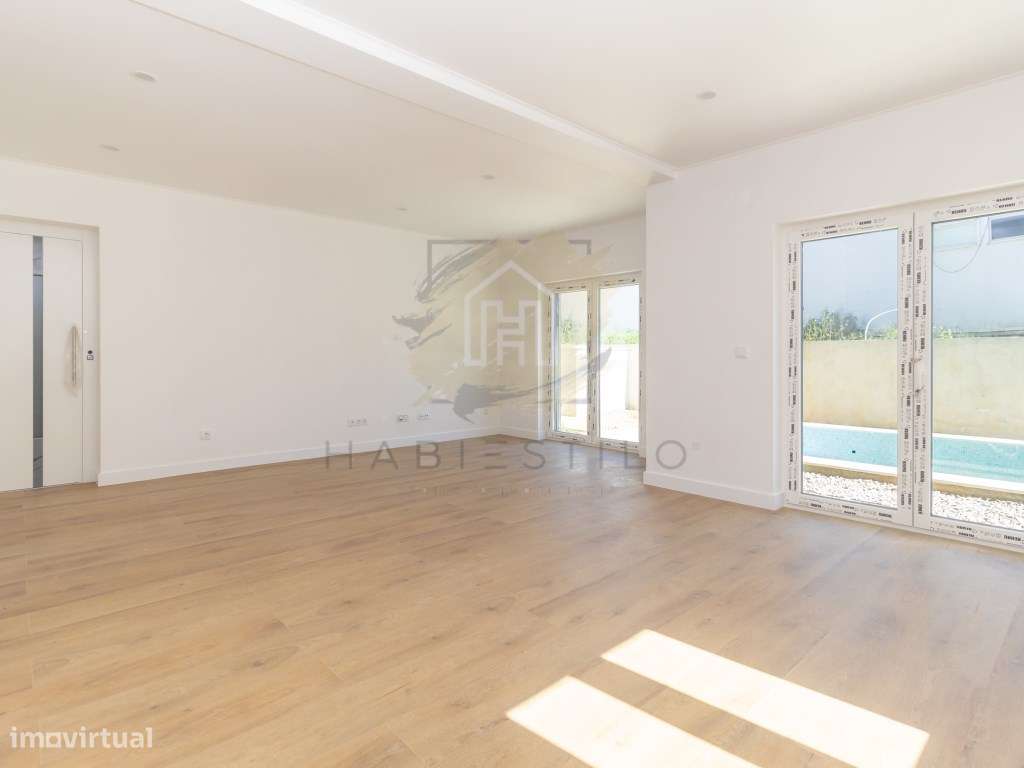 Moradias novas situadas na zona histórica de Azeitão-18