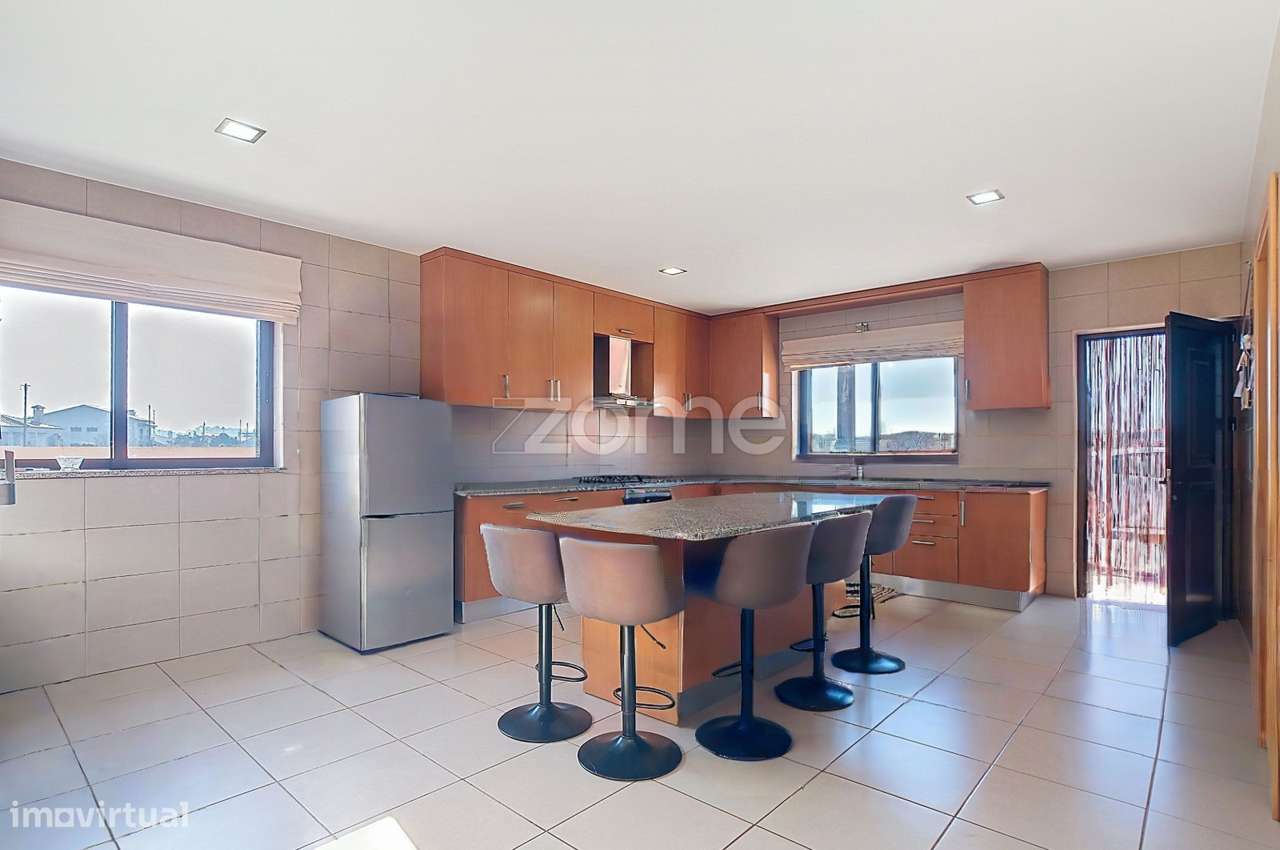 Excelente Moradia T5 + 1 em Vagos-32