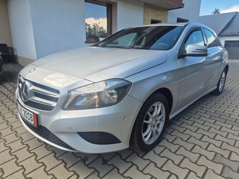 Mercedes-Benz A W176 180 (BlueEFFICIENCY) Urban 2014
