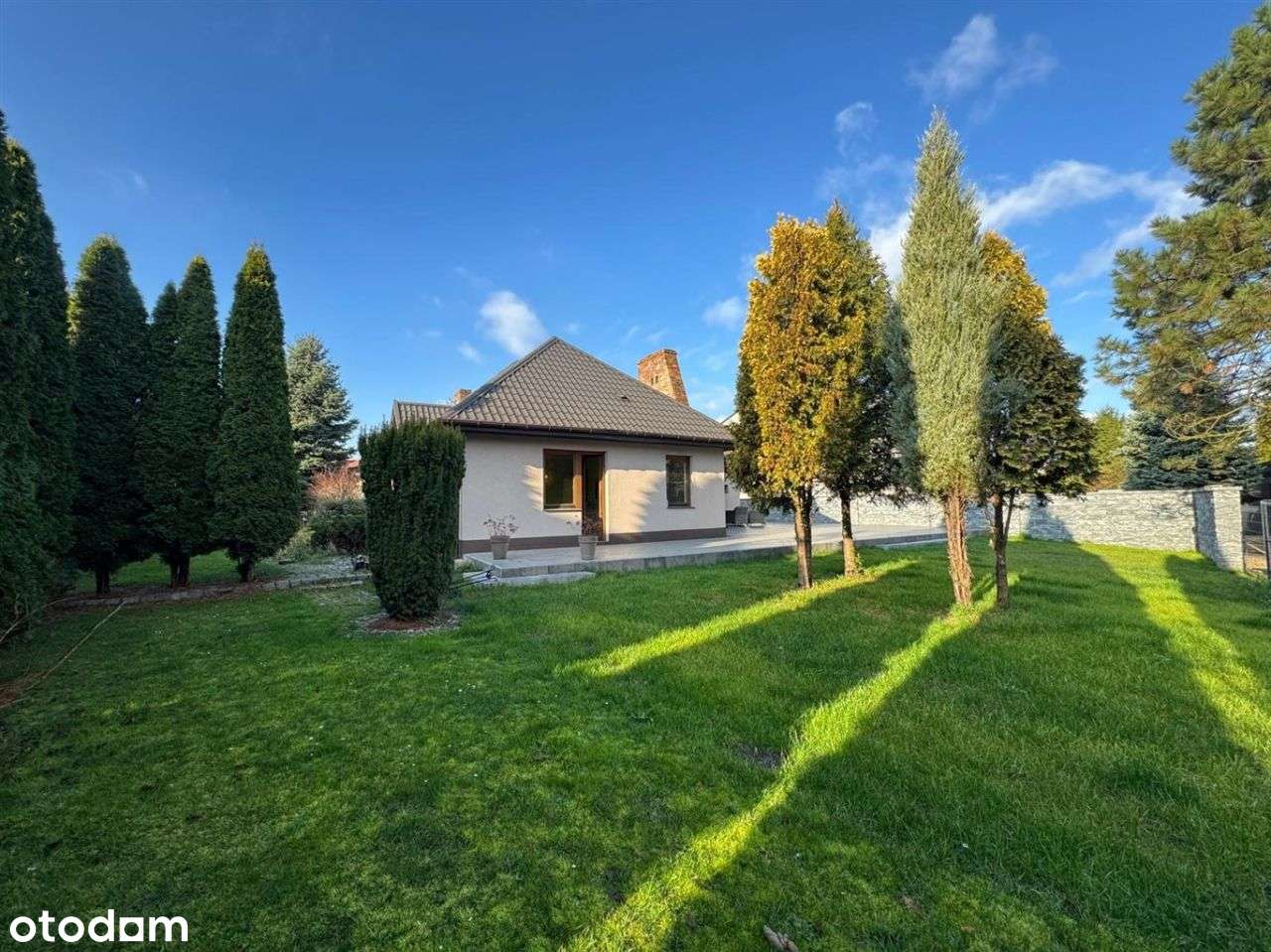 Komfortowy dom jednorodzinny-duża prywatna działka-1