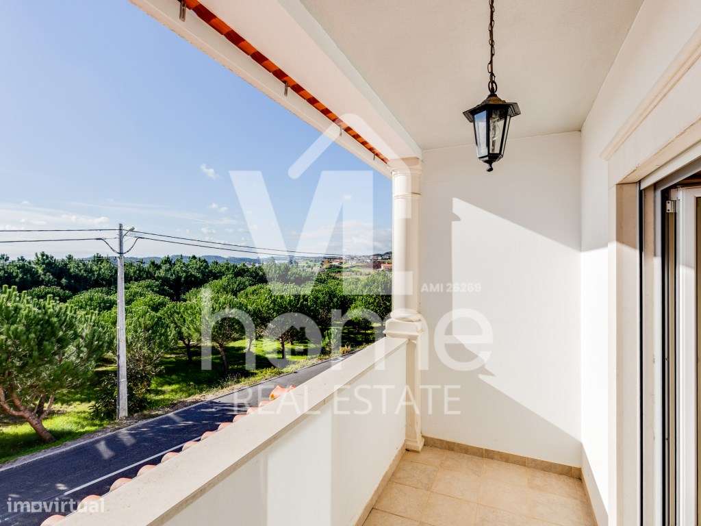 Moradia T4 com 3 WC, Garagem e 1000 m² de Terreno - AZOIA | LEIRIA-11