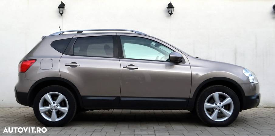 Nissan Qashqai - 25