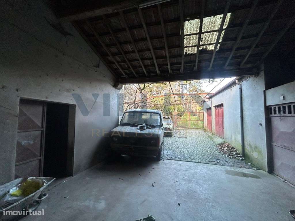 Moradia para Restaurar com 2.590 m² de Terreno, Privacidade e Excel...-6