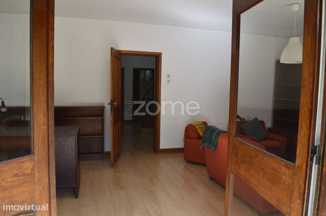 Casa T1 junto às Faculdades - Porto - Grande imagem: 5/18