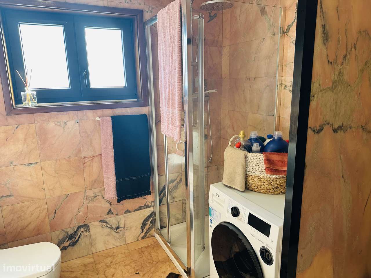 Moradia T4 de charme com grande jardim em zona tranquila-12