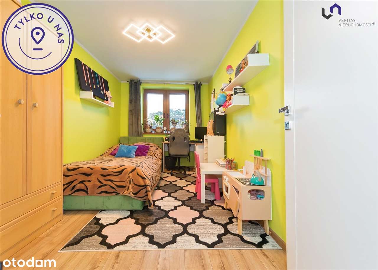 Dom z dwoma niezależnymi mieszkaniami w centum-6