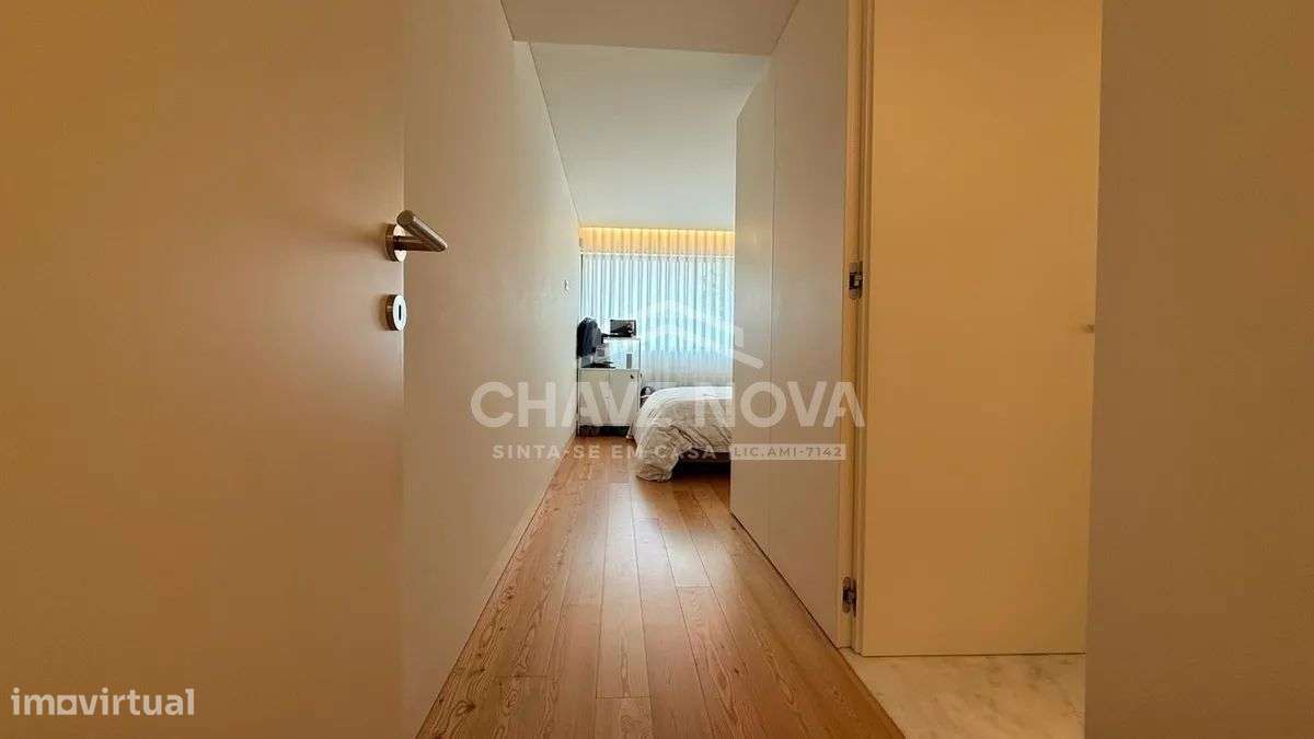 Apartamento t2 à venda na Rua António Bessa Leite-9