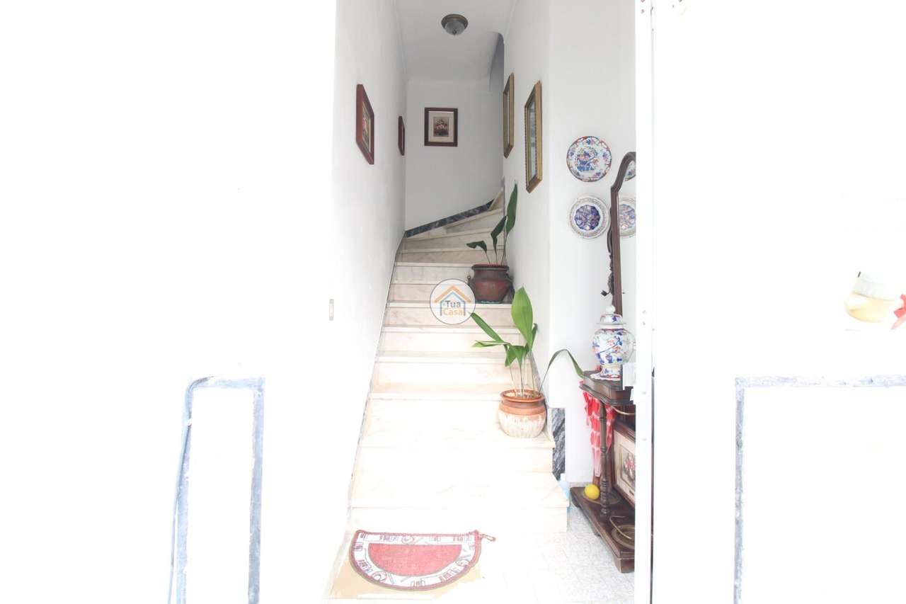 Andar de Moradia T3 com varanda e sótão | 1.º andar – Oportunidade loc - Grande imagem: 3/26