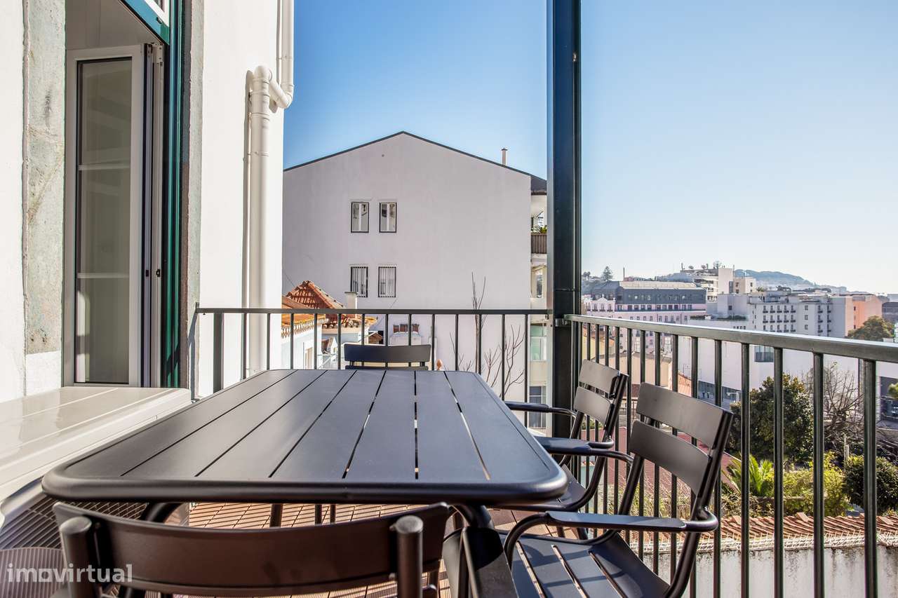Furnished Apartment in Avenida w/ Balcony - Grande imagem: 4/25