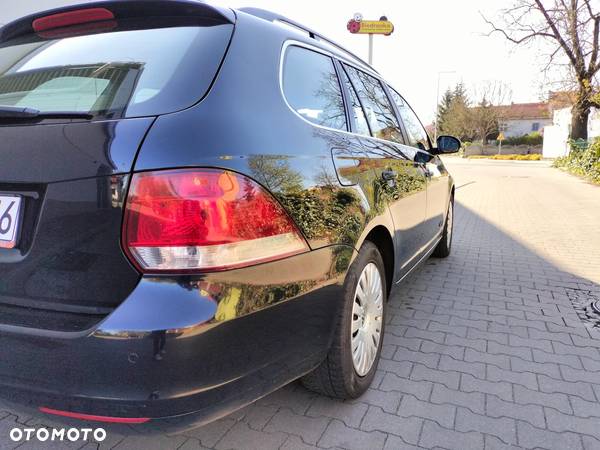 Volkswagen Golf 2.0 TDI DPF Highline - 9