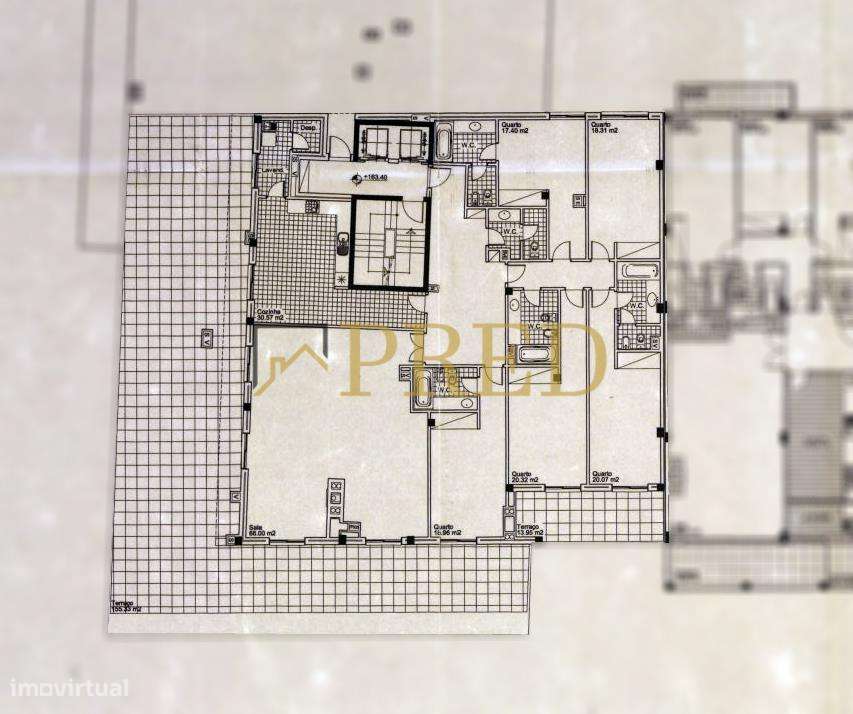 Apartamento T5, inserido no condomínio fechado 'Edifício Plaza'-42