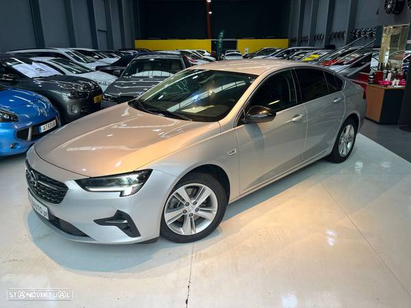 Opel Insignia Grand Sport - 2