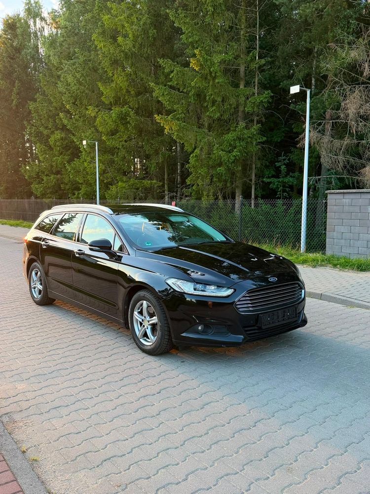 Ford Mondeo Mk5 (2014-) 2.0 TDCi PowerShift-Aut Allrad Titanium 2017