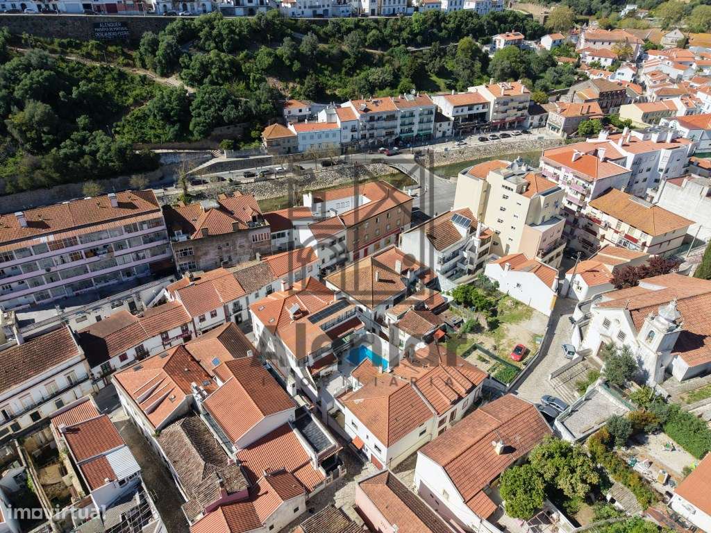 Moradia no Centro de Alenquer - Oportunidade - Grande imagem: 5/44