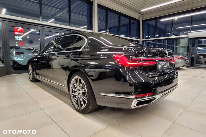 BMW Seria 7 730Ld xDrive mHEV sport - 4