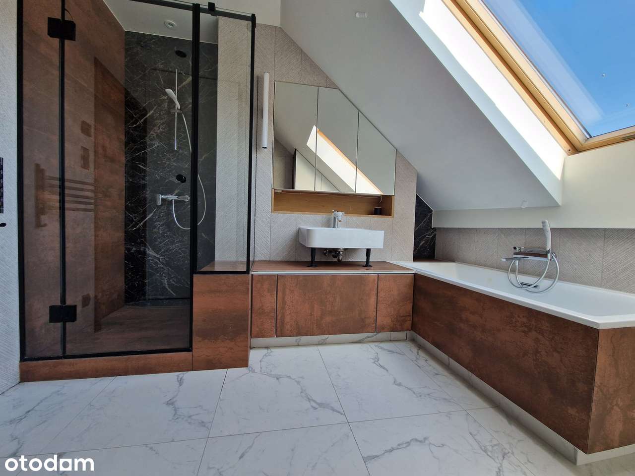 Wyjątkowe poddasze 120 m² z tarasem i pięknym widokiem – Tychy os.C - Pełny obrazek: 4/10