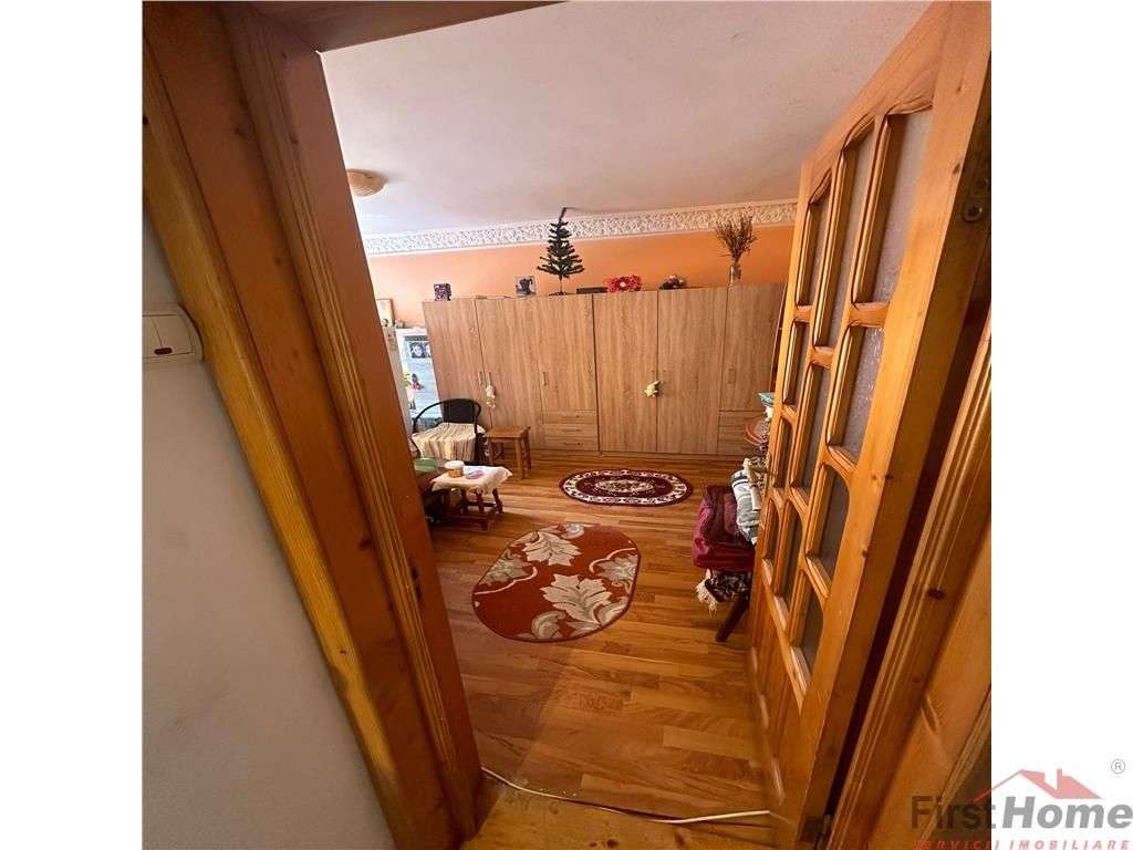 Ap 3 cam, Sud P-uri, 76 mp utili, et4\/4 cu acoperis,CT,imbunatatit - Imagine principală: 4/14