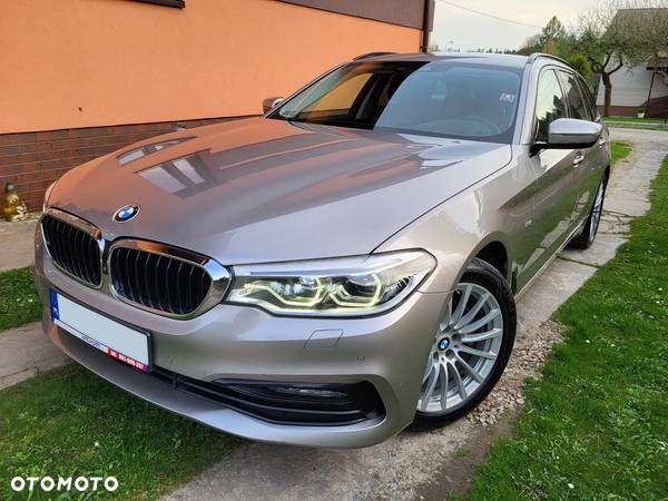 BMW Seria 5 520d Sport Line - 2