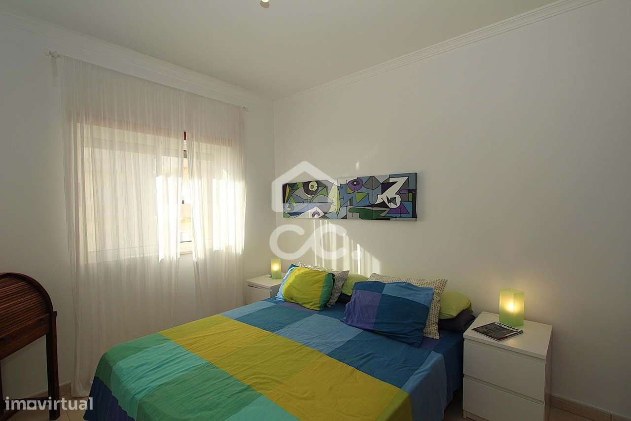 Apartamento T1 (T0+1) com VISTA MAR na primeira Linha de Praia em Arma-12