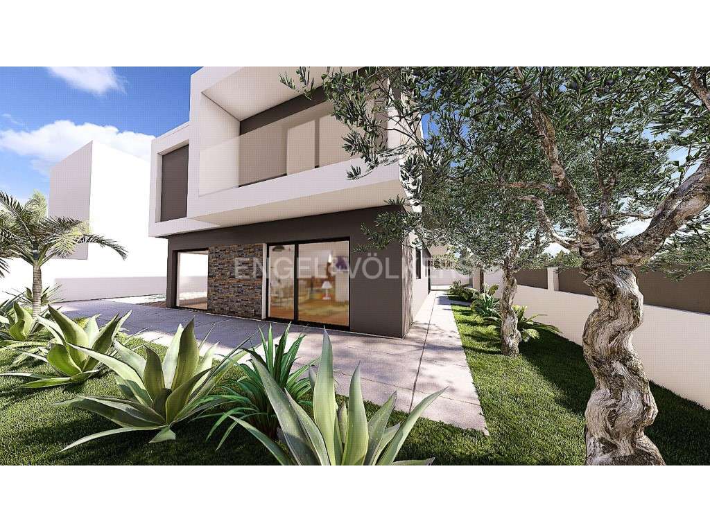 Moradia T4 na Quinta de Valadares, Marisol-18