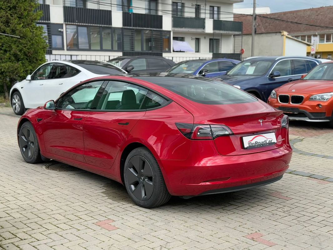 Tesla Model 3 AWD Long Range - 4