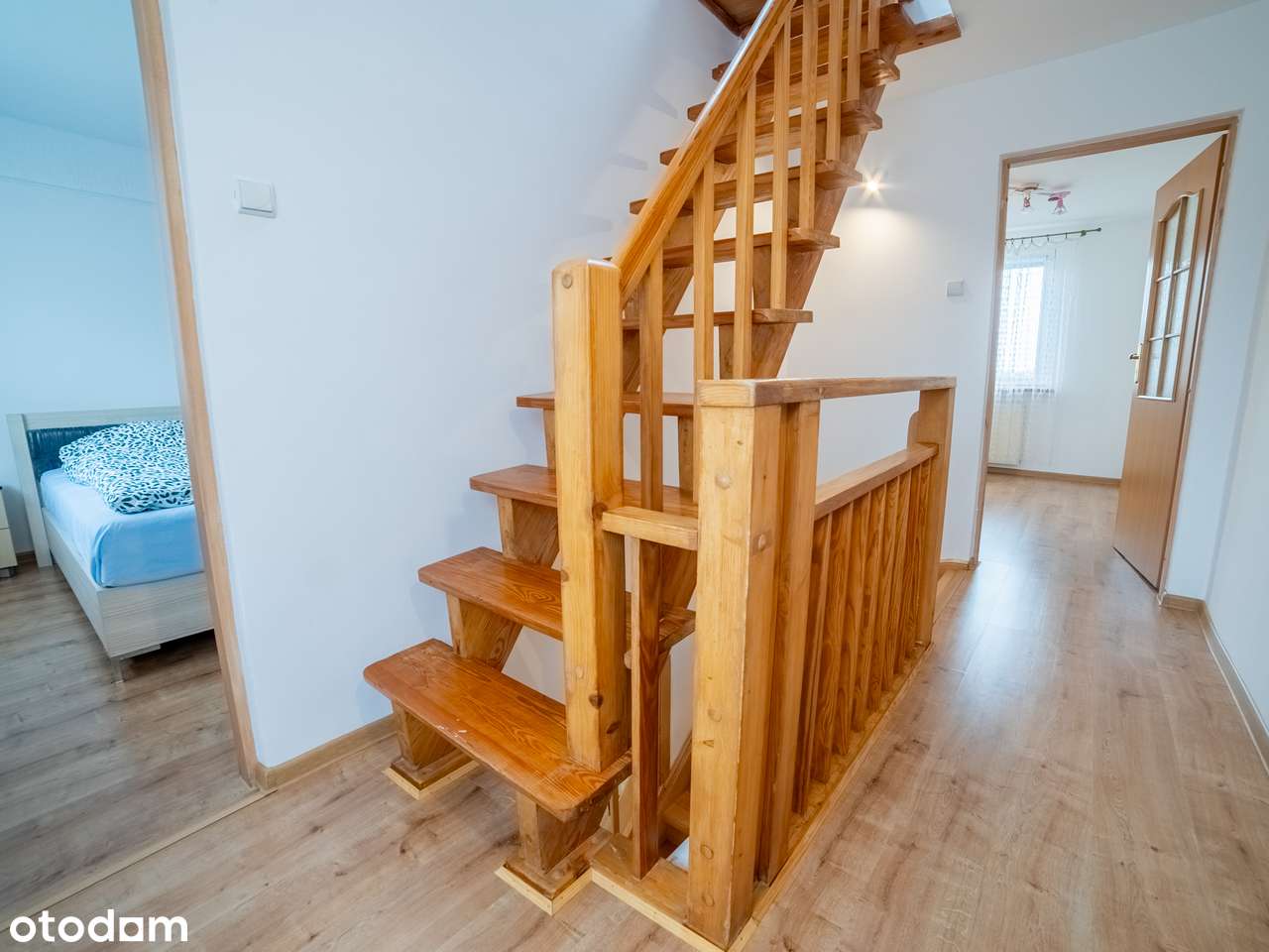 Dom 168m2 -6 pokoi-piwnica-duża działka -9 garaży- dwie działki bud.-10