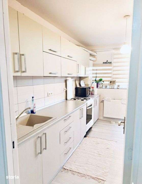 Apartament spatios de 69 mp plus doua balcoane ,zona Terra - Imagine principală: 5/10