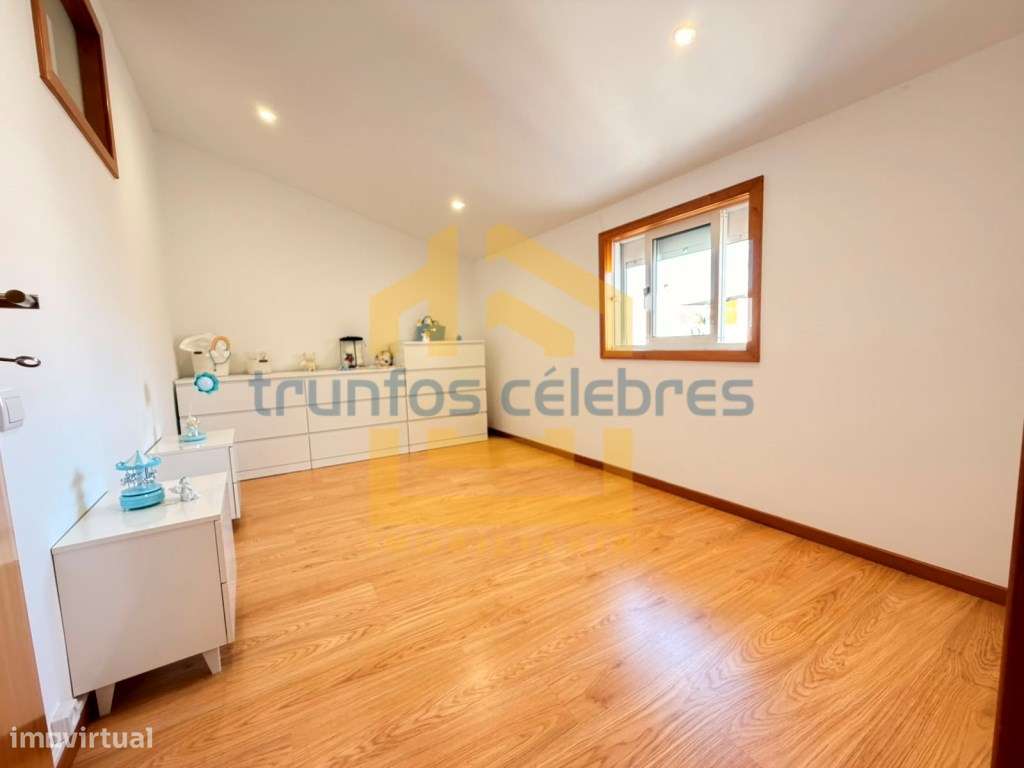 *Moradia T3+1 Renovada | Terraço Privativo | A 600 m da Praia e 400...-19
