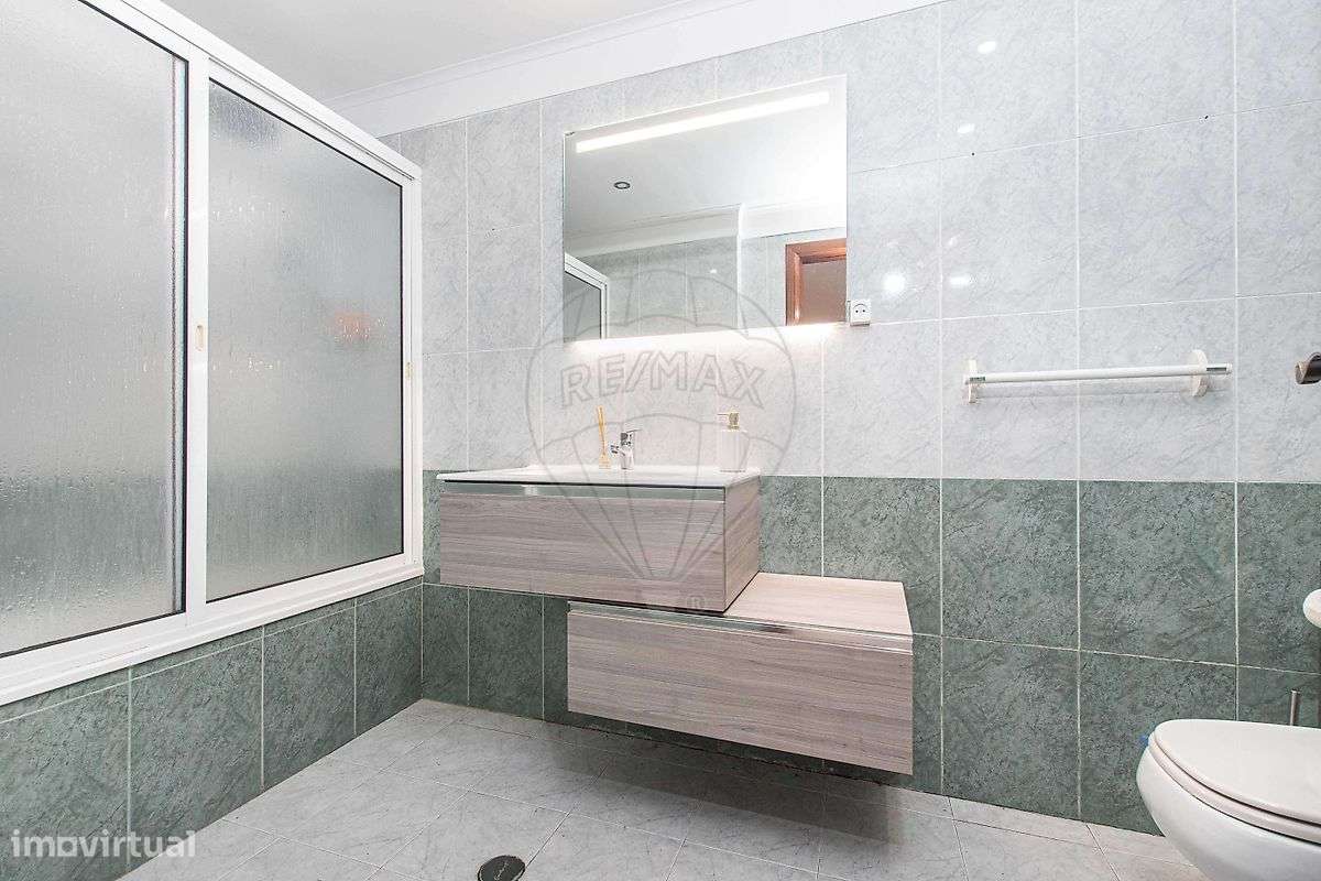 Apartamento T2 Duplex c/ terraço-14