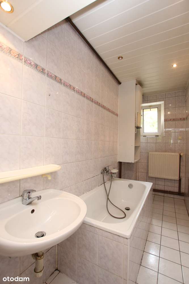 Możliwość urządzenia dwóch kawalerek, bez większych remontów.-12