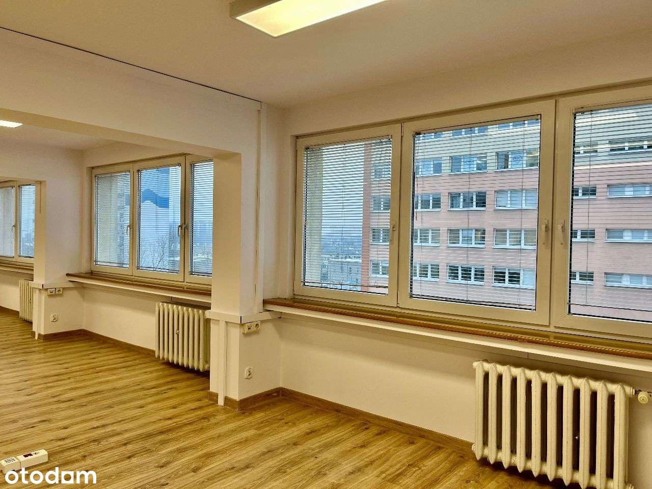 przestronny lokal typu open spice- pow. ok 57 m2 - Pełny obrazek: 5/20