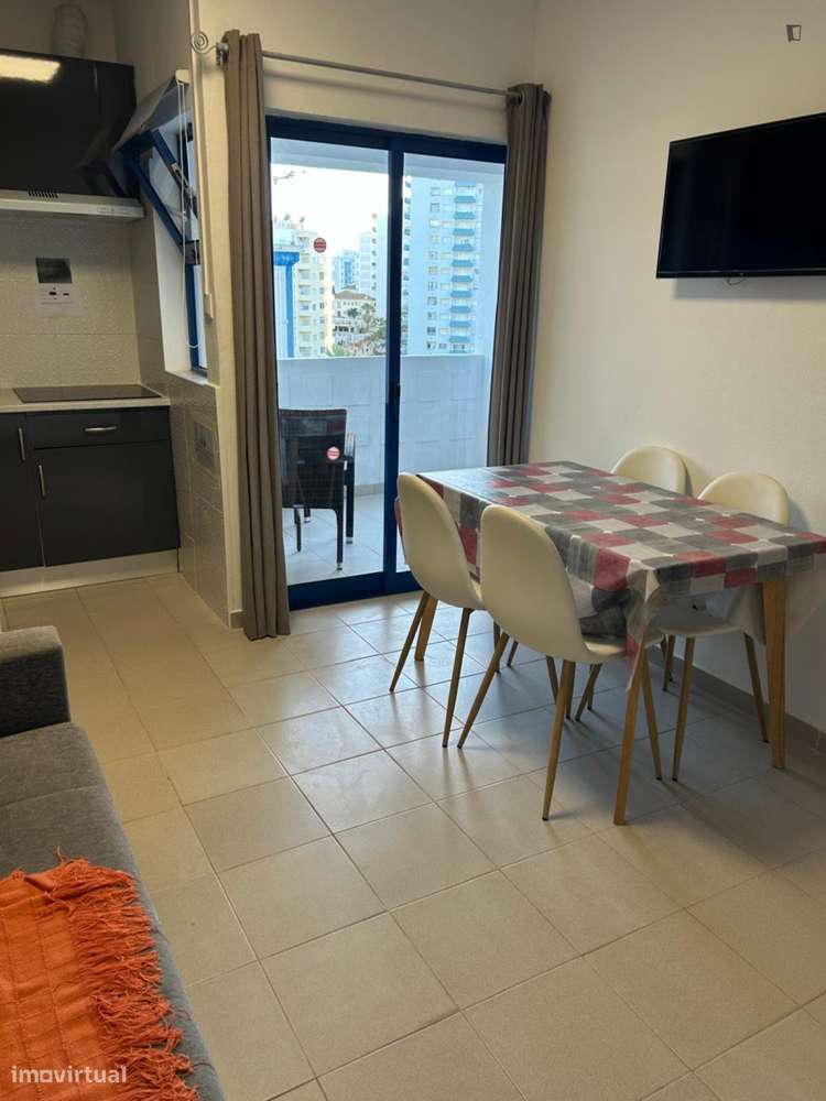 Apartamento com 1 quartos - localizado em Portimao - Grande imagem: 3/6