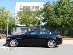 Jaguar XE 2.0 D Pure - 6