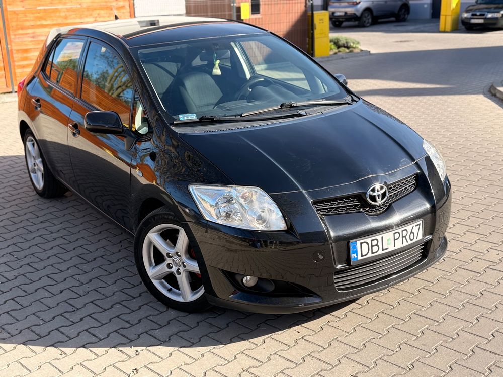 Toyota Auris I 2.0 D-4D Premium 2008