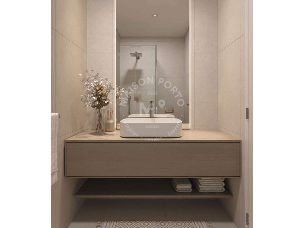 Apartamento T2 com Suite, Varanda e Lugar de Estacionamento no Fojo...-18