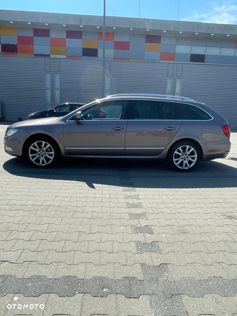 Skoda Superb 2.0 TDI Platinum DSG - 7